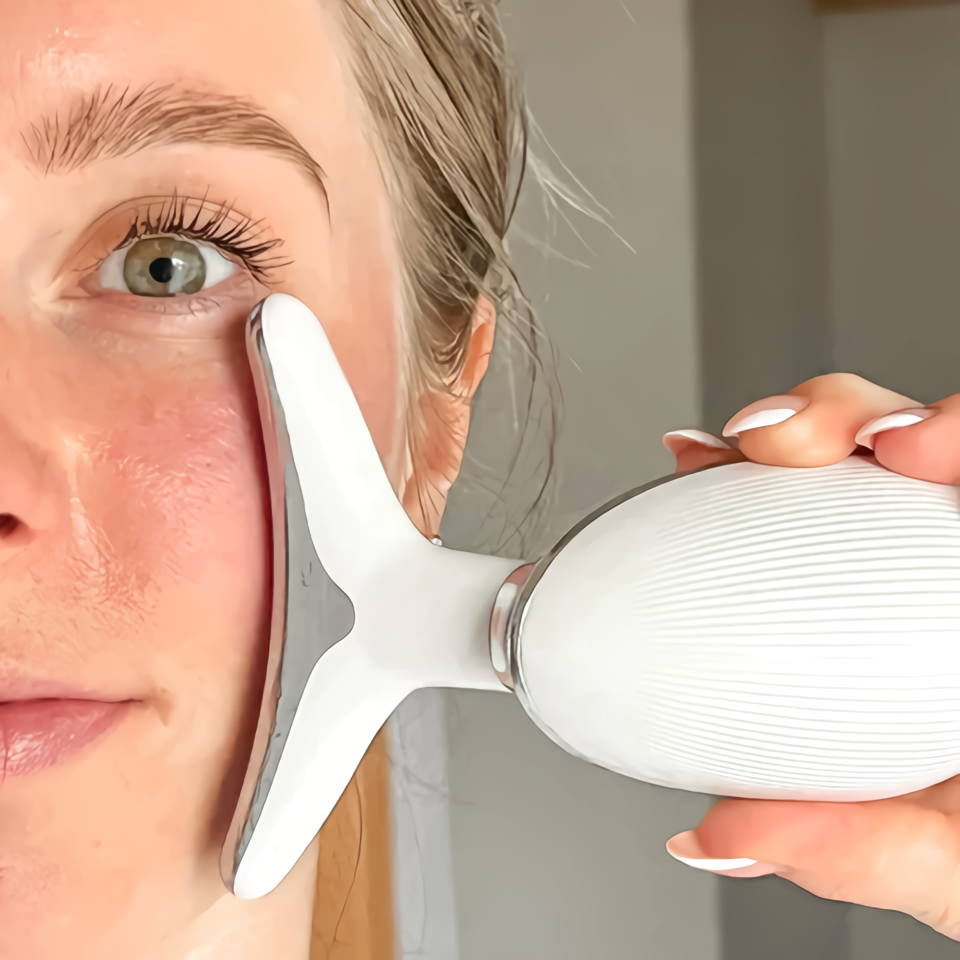 Masajeador Lifting Facial y de Cuello 3 en 1: ¡Dile Adiós a la Papada y Reafirma tu Contorno Facial!